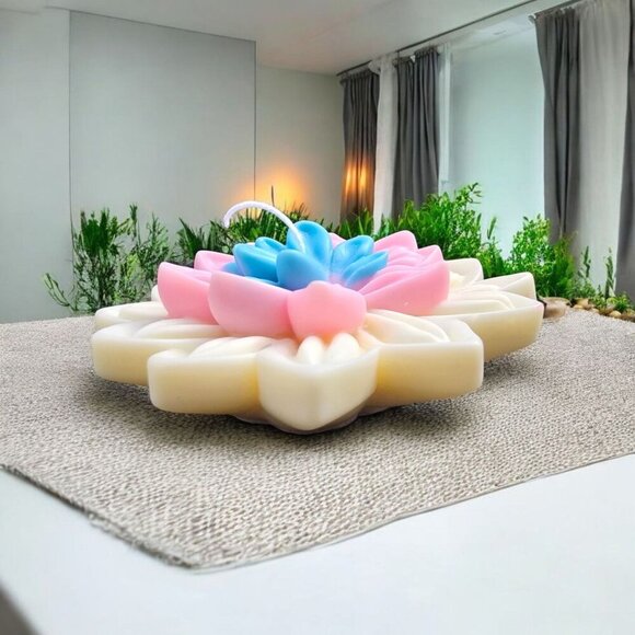 NEW | Handpoured Soy Wax Lotus Flower Candle "Good Fortune" Scent Cotton Wick - Picture 3 of 5